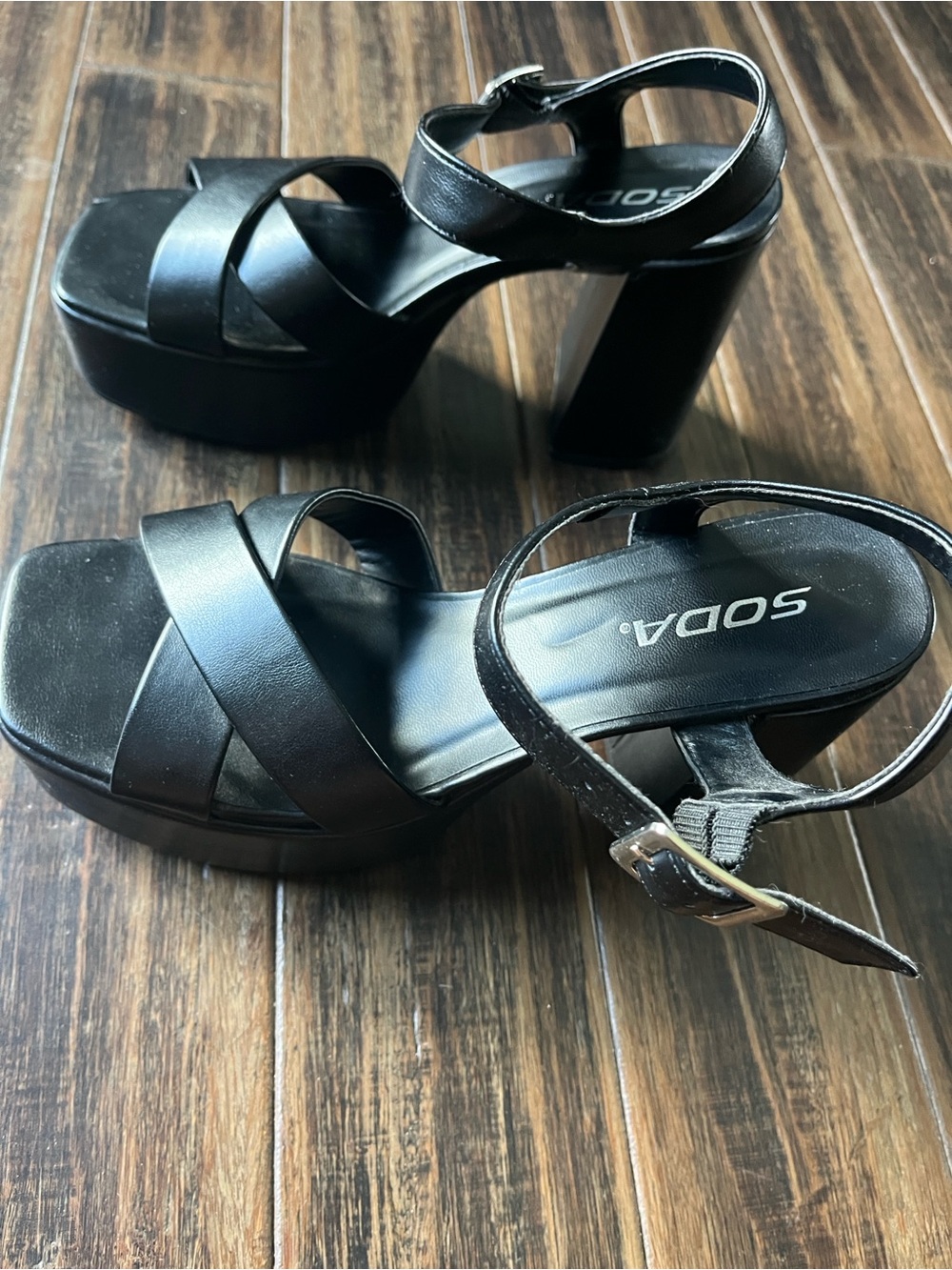 Soda Platforms - Picture 5 of 9